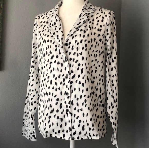 BLACK & WHITE LEOPARD PRINT BLOUSE - Picture 4 of 4